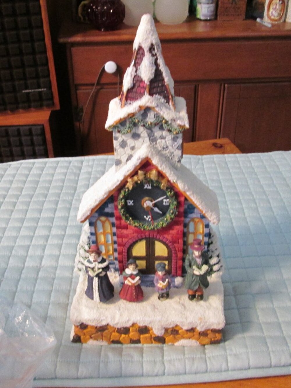 House of Lloyd CATHEDRAL CLOCK WITH carolers 14 in in box